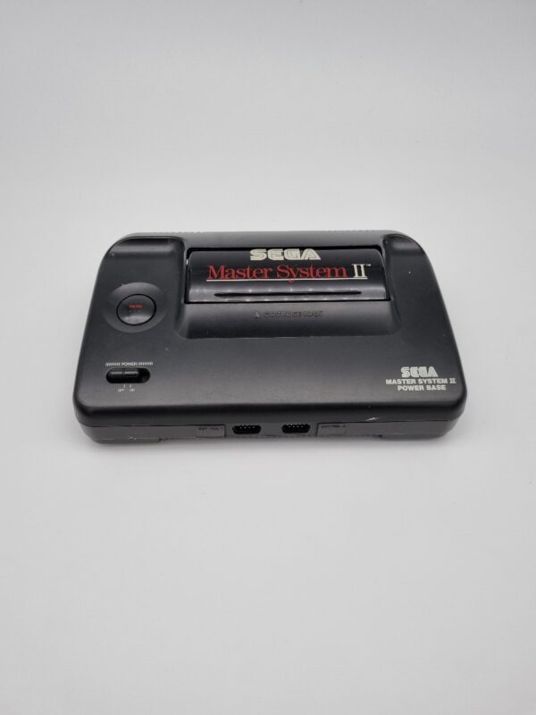 Sega Master System II met aansluitmateriaal goed
