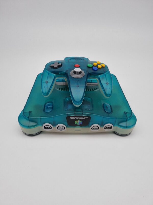 Nintendo 64 Clear Blue met controller & aansluitmateriaal goed