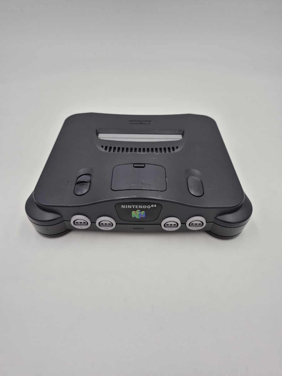 Nintendo 64 zwart met aansluitmateriaal budget