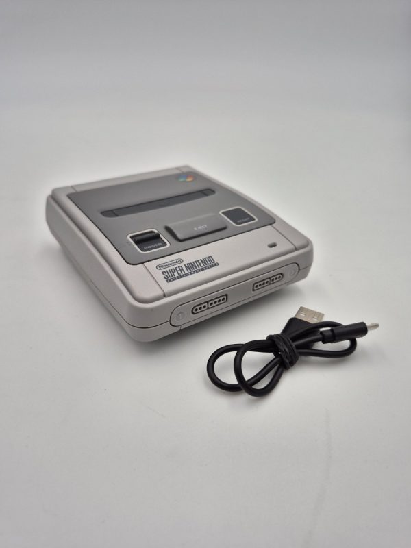 SNES mini met twee controllers - Afbeelding 3